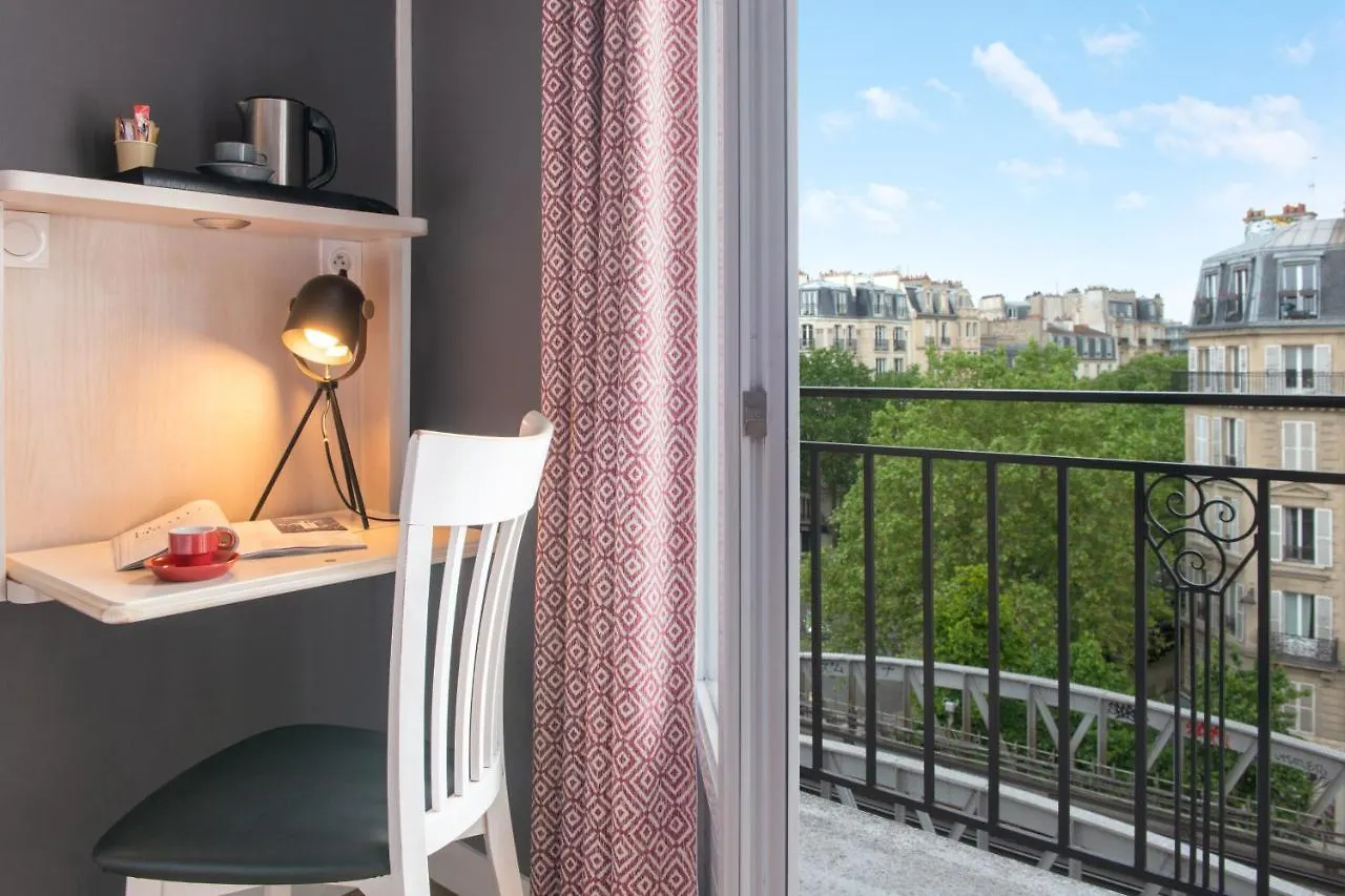Hotel Baldi By Magna Arbor Париж 3*,