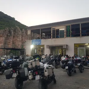 Rozafa Ferry&accommodation Hostel Koman