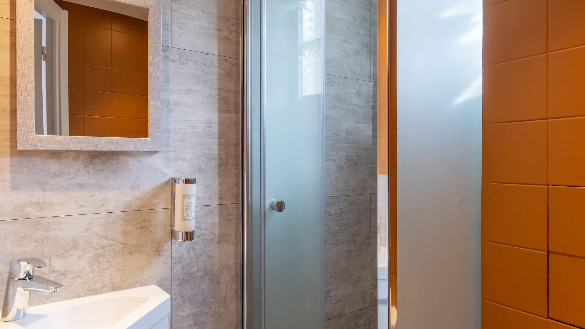 Hotel Baldi By Magna Arbor Paris